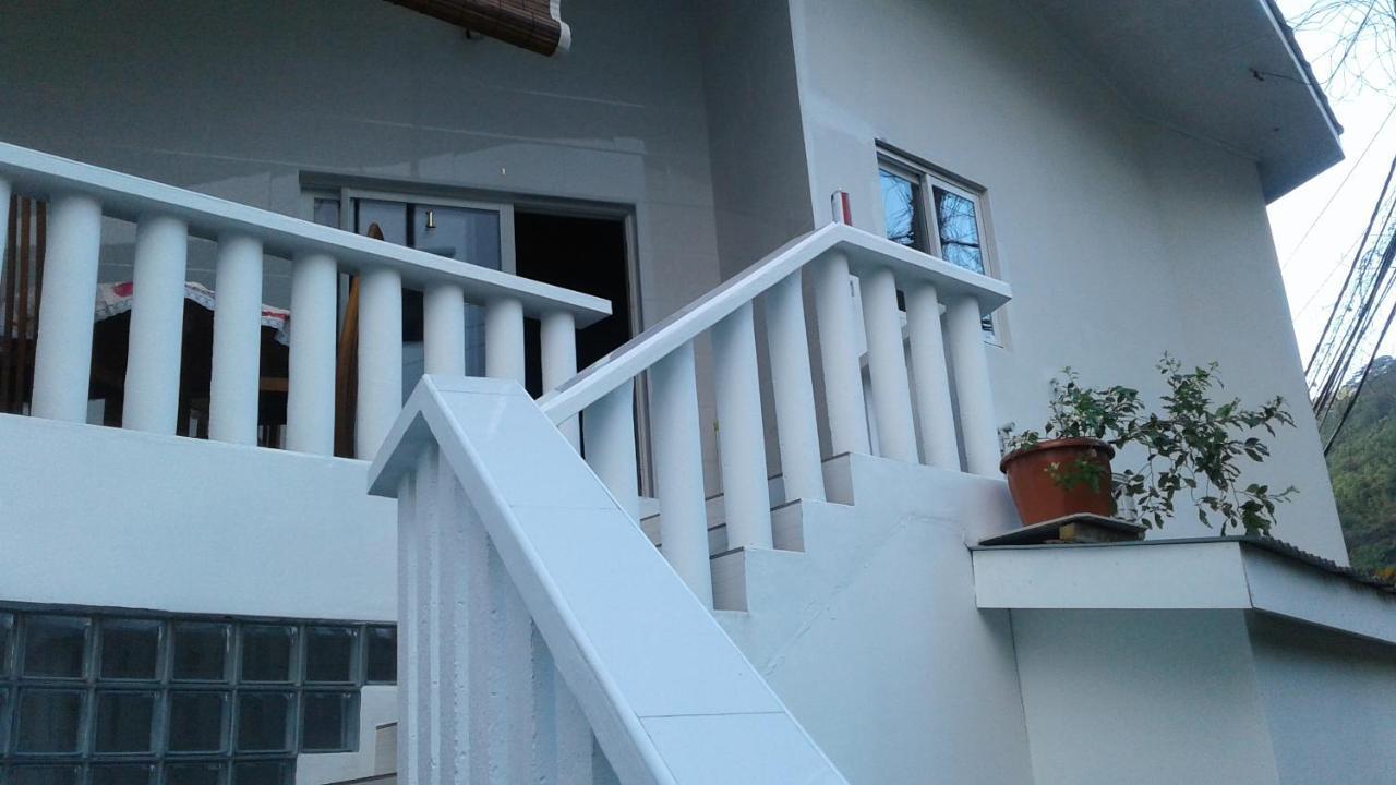 ויקטוריה Corner Bay Apartments Beau Vallon,Mahe מראה חיצוני תמונה