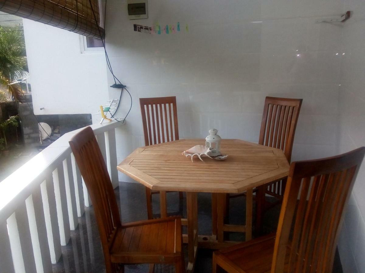 ויקטוריה Corner Bay Apartments Beau Vallon,Mahe מראה חיצוני תמונה