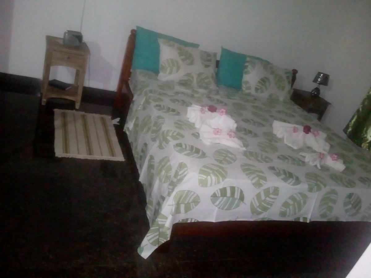 ויקטוריה Corner Bay Apartments Beau Vallon,Mahe מראה חיצוני תמונה